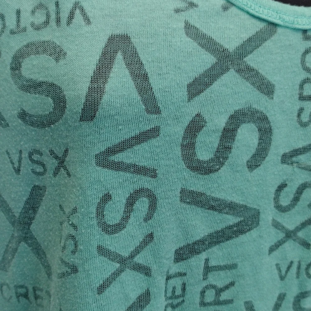 Victoria Secret VSX Sport tm t-shirt - Picture 2 of 3